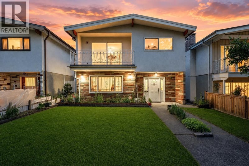 245 63RD Avenue, Vancouver, British Columbia, V5X2H9, Vancouver, British Columbia — photo 1 of 5
