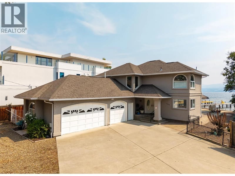 1339 Green Bay Road, West Kelowna, British Columbia, V4T2B6, West Kelowna, British Columbia — photo 1 of 5