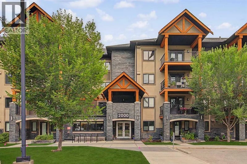 402 Kincora Glen Road Northwest, Calgary, Alberta, T3R0V2, Calgary, Alberta — photo 1 of 5