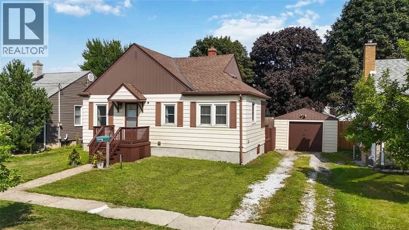 322 COTTERBURY Street, Sarnia, Ontario, N7T6M6, Sarnia, Ontario — photo 1 of 5