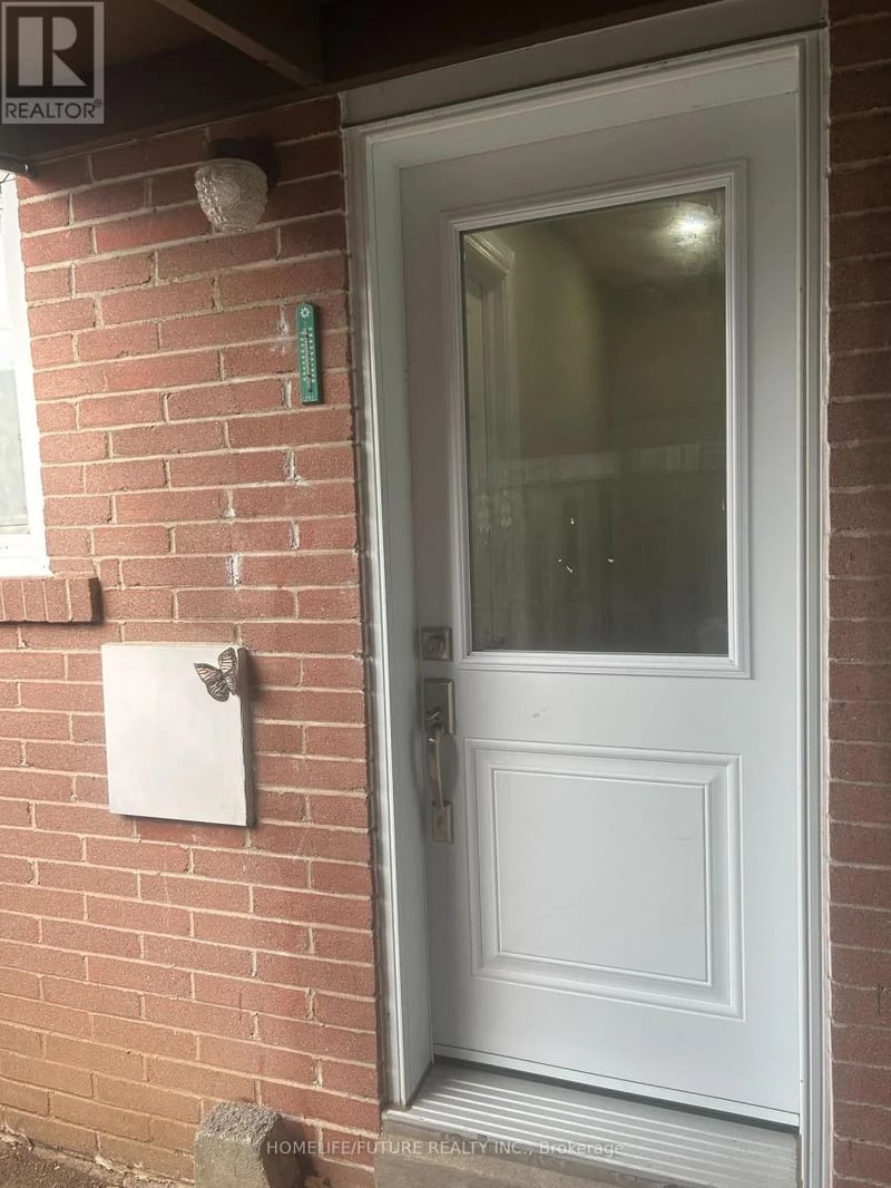 #Bsmt 83 Bimini Crescent, Toronto (Black Creek), Ontario, M3N1S1, Toronto (Black Creek), Ontario — photo 1 of 5
