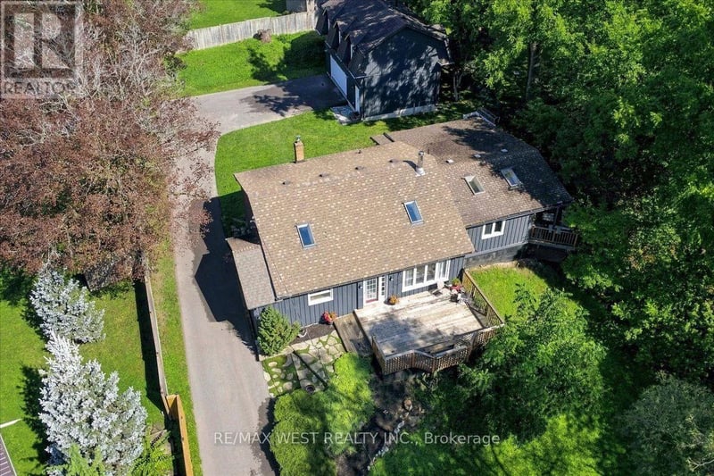 48 Jackman Road, Clarington (Bowmanville), Ontario, L1C2C9, Clarington (Bowmanville), Ontario — photo 1 of 5