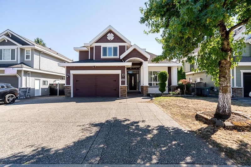 14836 68 Avenue, Surrey, British Columbia, V3S2B5, Surrey, British Columbia — photo 1 of 5