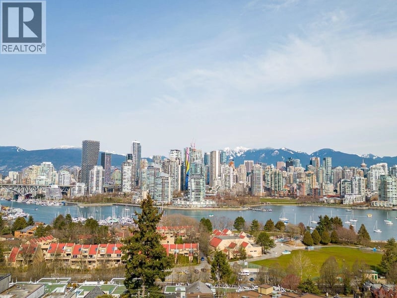 #201 1024 7TH Avenue, Vancouver, British Columbia, V6H1B3, Vancouver, British Columbia — photo 1 of 5