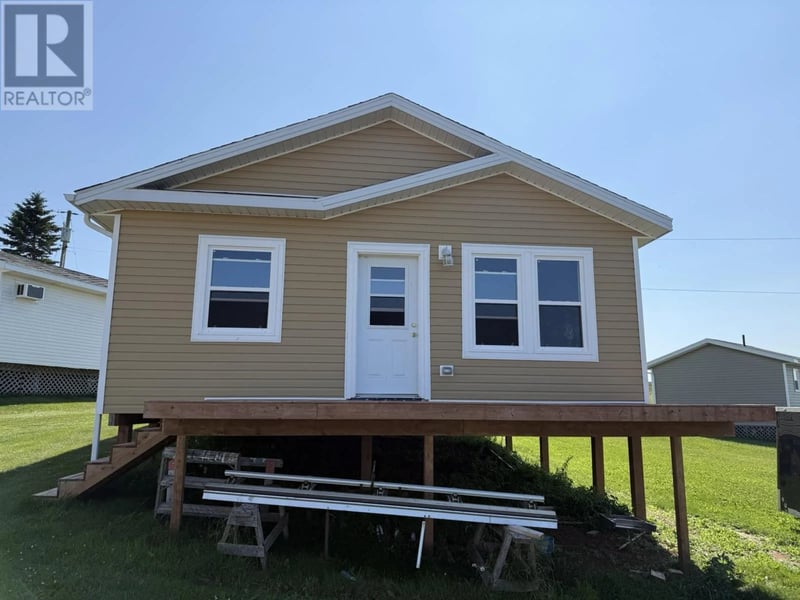 Mayfield Cottage to be Moved, Mayfield, Prince Edward Island, C0A1N0, Mayfield, Prince Edward Island — photo 1 of 5