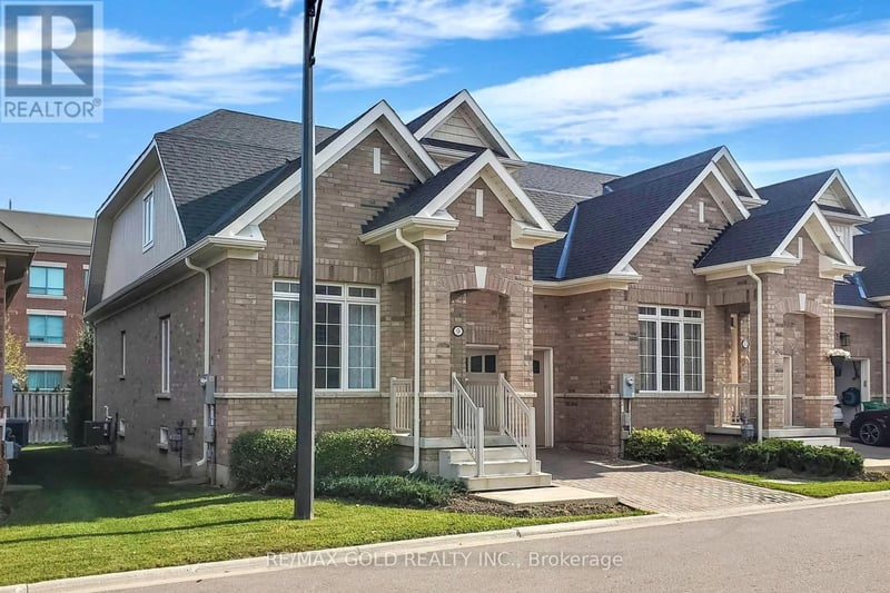 9 Lobelia Street, Brampton (Sandringham-Wellington), Ontario, L6R3Z6, Brampton (Sandringham-Wellington), Ontario — photo 1 of 5