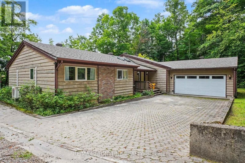 178 Burke Lane, Tay Valley, Ontario, K0H2B0, Tay Valley, Ontario — photo 1 of 5