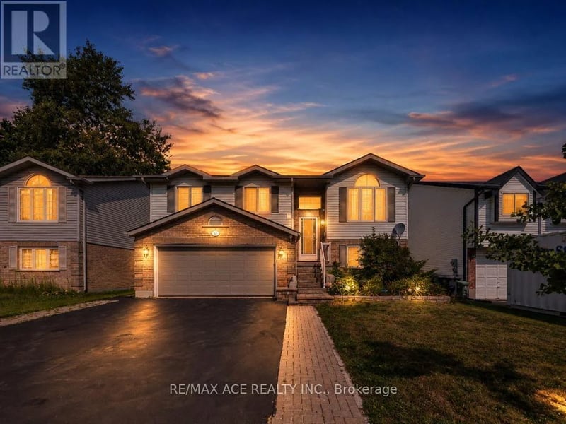 46 McLachlan Place, Guelph (Willow West/Sugarbush/West Acres), Ontario, N1H8K4, Guelph (Willow West/Sugarbush/West Acres), Ontario — photo 1 of 5