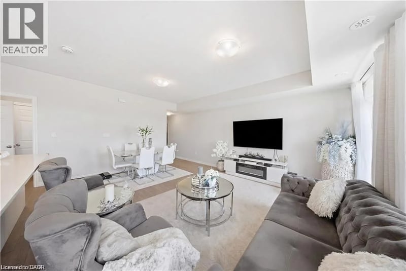 176 WHEAT Lane, Kitchener, Ontario, N2R0R4, Kitchener, Ontario — photo 1 of 5