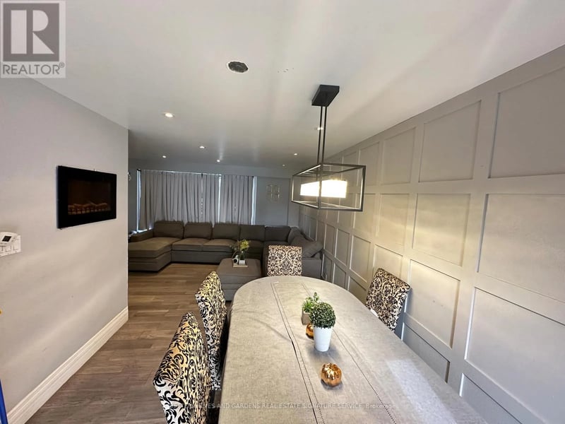 7076 Harwick Drive, Mississauga (Malton), Ontario, L4T3A4, Mississauga (Malton), Ontario — photo 1 of 5