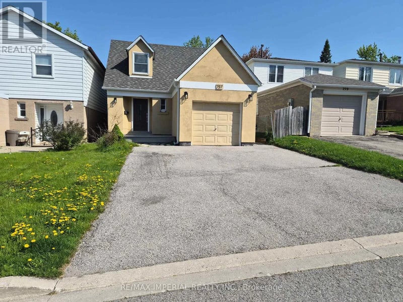 757 Pam Crescent, Newmarket (Huron Heights-Leslie Valley), Ontario, L3Y5B7, Newmarket (Huron Heights-Leslie Valley), Ontario — photo 1 of 5