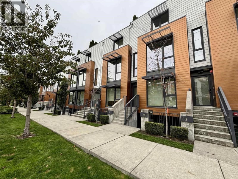 #3 720 3RD EAST Street, North Vancouver, British Columbia, V7L0G7, North Vancouver, British Columbia — photo 1 of 5