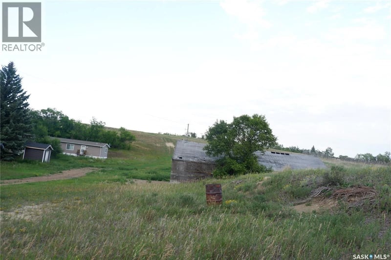 Rayner acreage, Old Post Rm No. 43, Saskatchewan, S0H3R0, Old Post Rm No. 43, Saskatchewan — photo 1 of 5