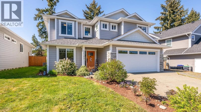 2563 Brookfield Drive, Courtenay, British Columbia, V9N0E6, Courtenay, British Columbia — photo 1 of 5