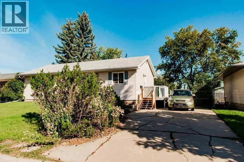 9940 88 Avenue, Grande Prairie, Alberta, T8V0C2, Grande Prairie, Alberta — photo 1 of 5