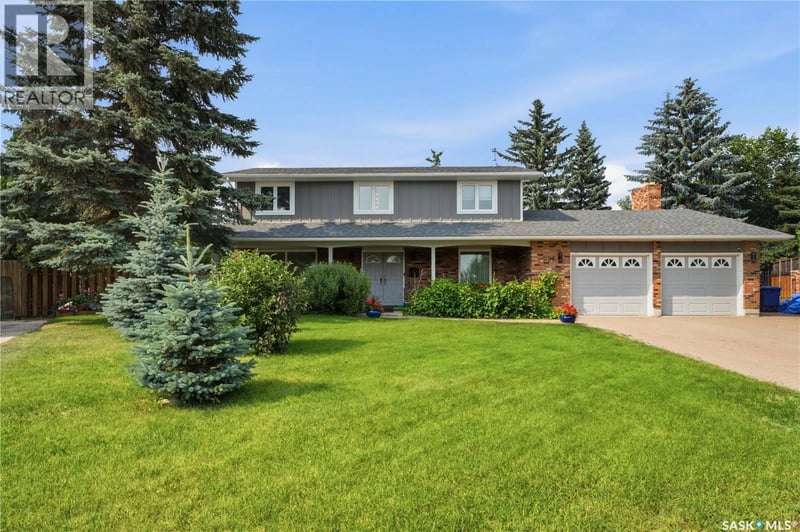 225 Clearwater COURT, Saskatoon, Saskatchewan, S7K3Y9, Saskatoon, Saskatchewan — photo 1 of 5