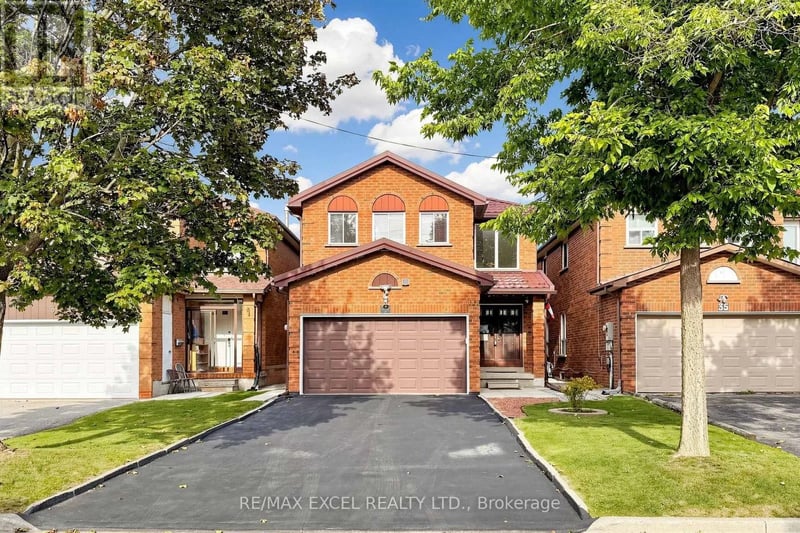 33 Wharton Square, Toronto (Milliken), Ontario, M1V4M9, Toronto (Milliken), Ontario — photo 1 of 5