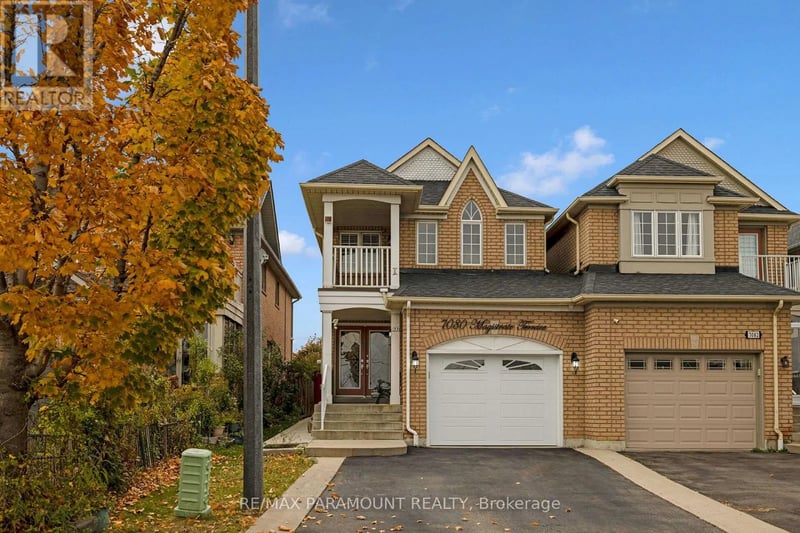#Upper 7080 Magistrate Terrace, Mississauga (Meadowvale Village), Ontario, L5W1E3, Mississauga (Meadowvale Village), Ontario — photo 1 of 5