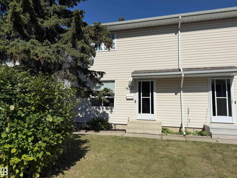18207 74 AV NW, Edmonton, Alberta, T5T2G6, Edmonton, Alberta — photo 1 of 5
