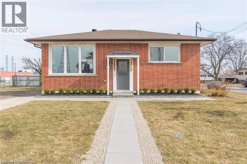 #Lower 213 THORNER Drive, Hamilton, Ontario, L8V2M5, Hamilton, Ontario — photo 1 of 5