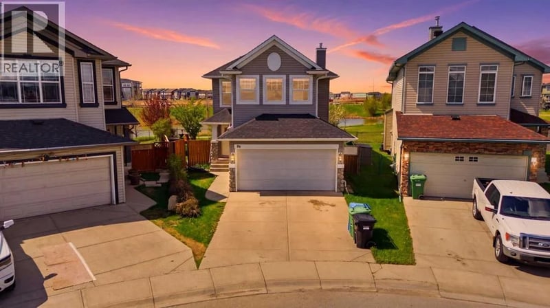 86 Saddlecrest Close Northeast, Calgary, Alberta, T3J5B6, Calgary, Alberta — photo 1 of 5
