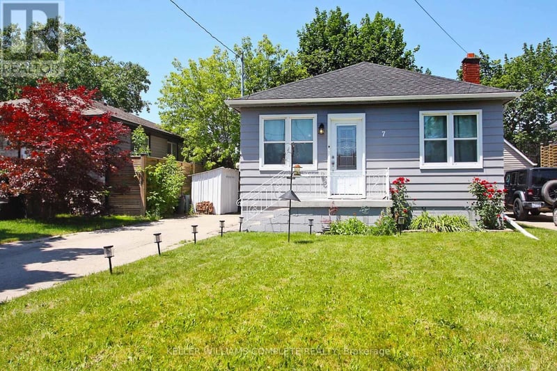 7 Lampton Place, Hamilton (Parkview), Ontario, L8H6J7, Hamilton (Parkview), Ontario — photo 1 of 5
