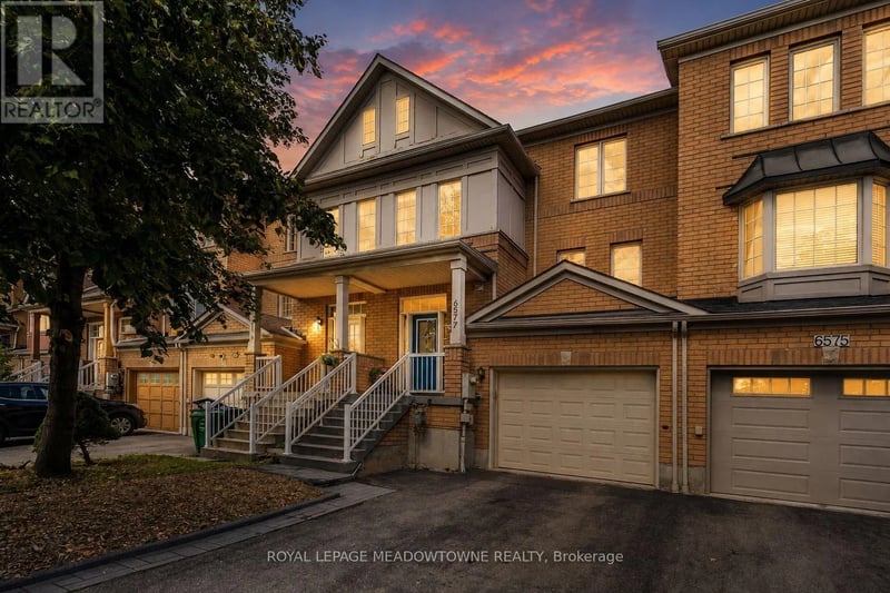 6577 Jazzy Mews, Mississauga (Meadowvale Village), Ontario, L5W1R9, Mississauga (Meadowvale Village), Ontario — photo 1 of 5