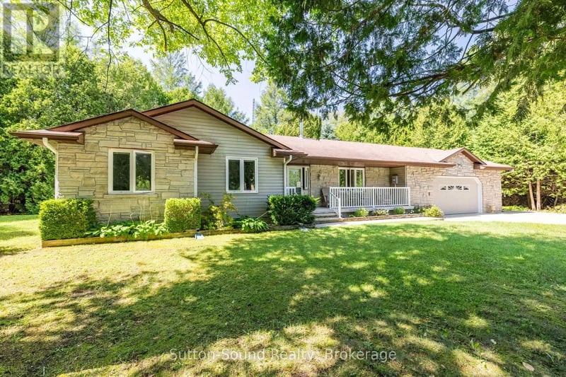 14 Shamrock Boulevard, South Bruce Peninsula, Ontario, N0H2T0, South Bruce Peninsula, Ontario — photo 1 of 5