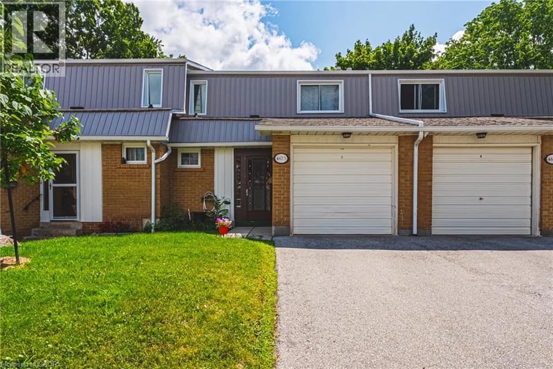 #5 467 WOODVIEW Road, Burlington, Ontario, L7N2Z9, Burlington, Ontario — photo 1 of 5