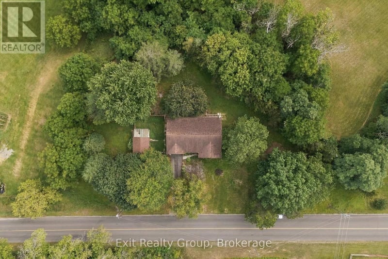 31 Ridge Road, Prince Edward County (Hallowell Ward), Ontario, K0K2T0, Prince Edward County (Hallowell Ward), Ontario — photo 1 of 5