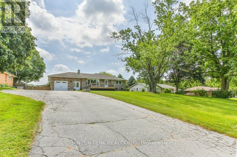 492 19 Highway, Tillsonburg, Ontario, N4G4G9, Tillsonburg, Ontario — photo 1 of 5