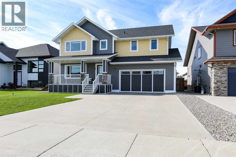 408 11B Street, Nobleford, Alberta, T0L1S0, Nobleford, Alberta — photo 1 of 5