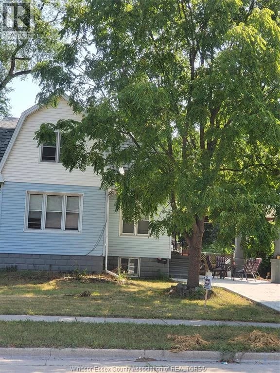 1938 BUCKINGHAM, Windsor, Ontario, N8T2B1, Windsor, Ontario — photo 1 of 5