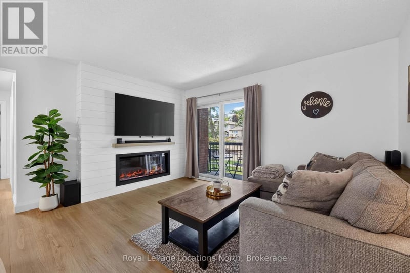 #D7 163 Edgehill Drive, Barrie (Letitia Heights), Ontario, L4N1L9, Barrie (Letitia Heights), Ontario — photo 1 of 5