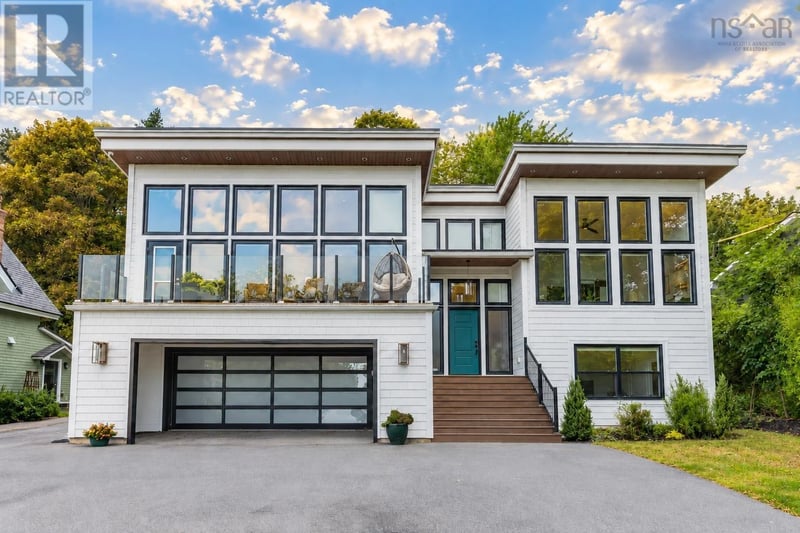 8 First Avenue, Bedford, Nova Scotia, B4A1Z4, Bedford, Nova Scotia — photo 1 of 5