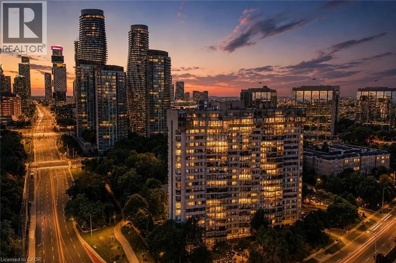 #PH1 200 ROBERT SPECK Parkway, Mississauga, Ontario, L4Z1S3, Mississauga, Ontario — photo 1 of 5