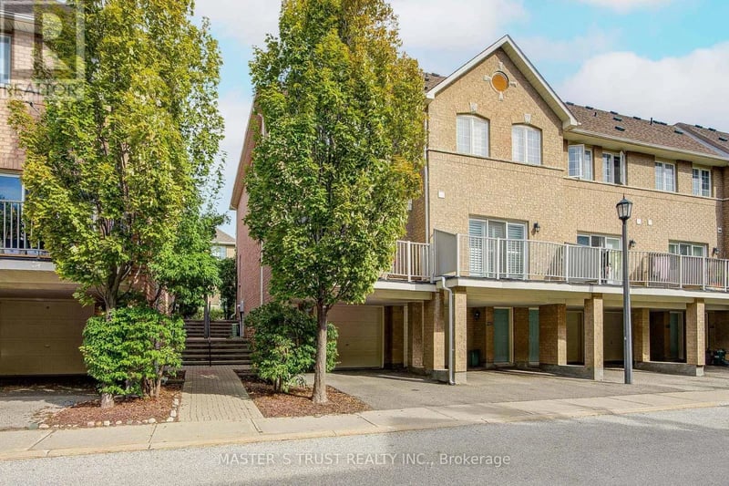 #272 23 Observatory Lane, Richmond Hill (Observatory), Ontario, L4C0M7, Richmond Hill (Observatory), Ontario — photo 1 of 5