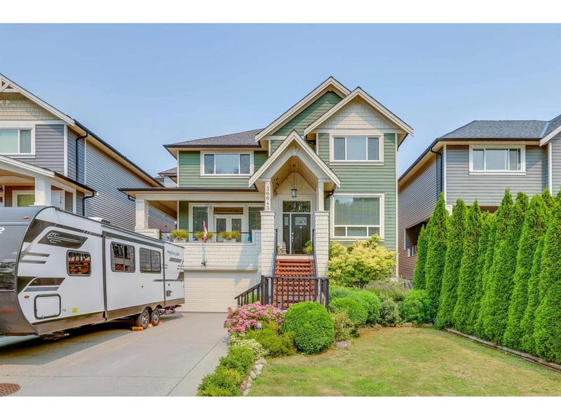36643 AUGUSTON Parkway East, Abbotsford, British Columbia, V3G0E8, Abbotsford, British Columbia — photo 1 of 5