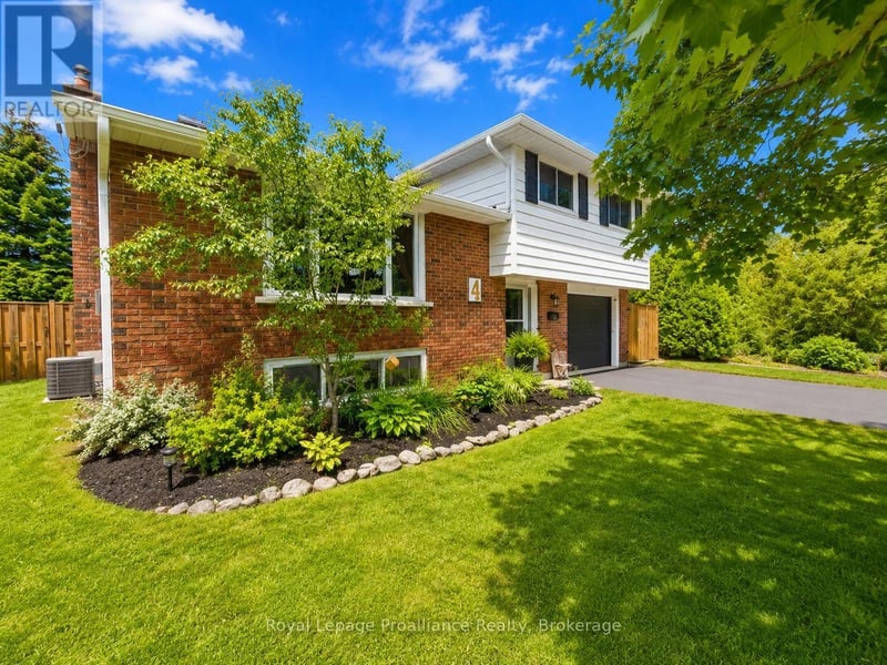 4 Richmond Grove, Belleville (Belleville Ward), Ontario, K8N1Z1, Belleville (Belleville Ward), Ontario — photo 1 of 5