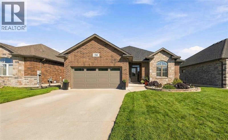 740 REMINGTON Court, Sarnia, Ontario, N7S0C4, Sarnia, Ontario — photo 1 of 5