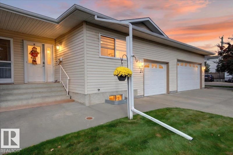 #125 4610 50 Ave, Stony Plain, Alberta, T7Z1P4, Stony Plain, Alberta — photo 1 of 5