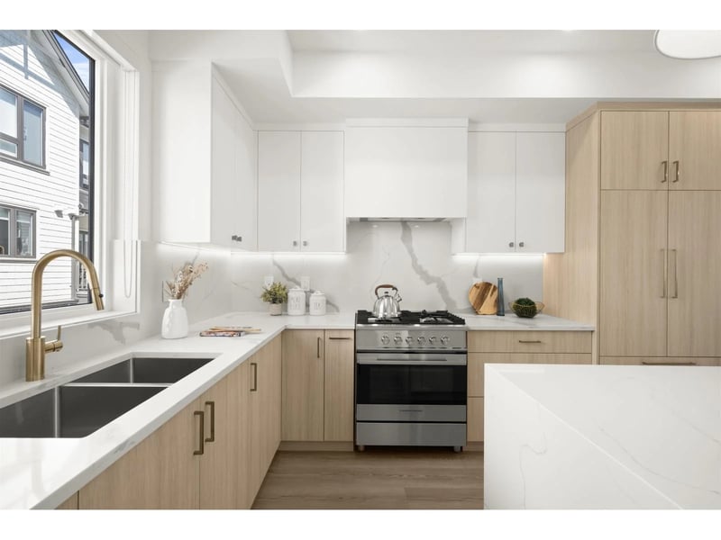 #64 16358 90 Avenue, Surrey, British Columbia, V4N1A1, Surrey, British Columbia — photo 1 of 5