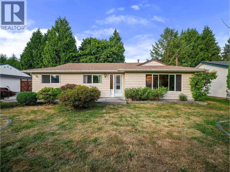 667 CYPRESS Street, Coquitlam, British Columbia, V3J6L3, Coquitlam, British Columbia — photo 1 of 5