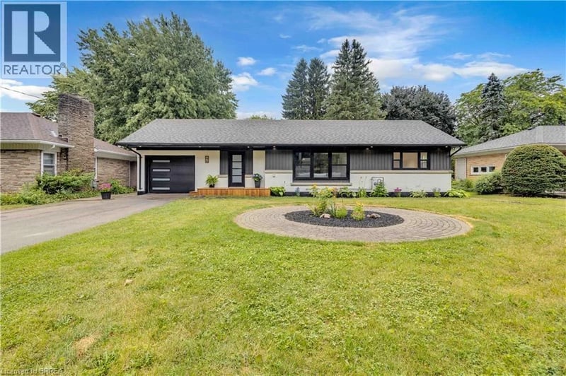 44 TYRELL Street, Simcoe, Ontario, N3Y2H4, Simcoe, Ontario — photo 1 of 5
