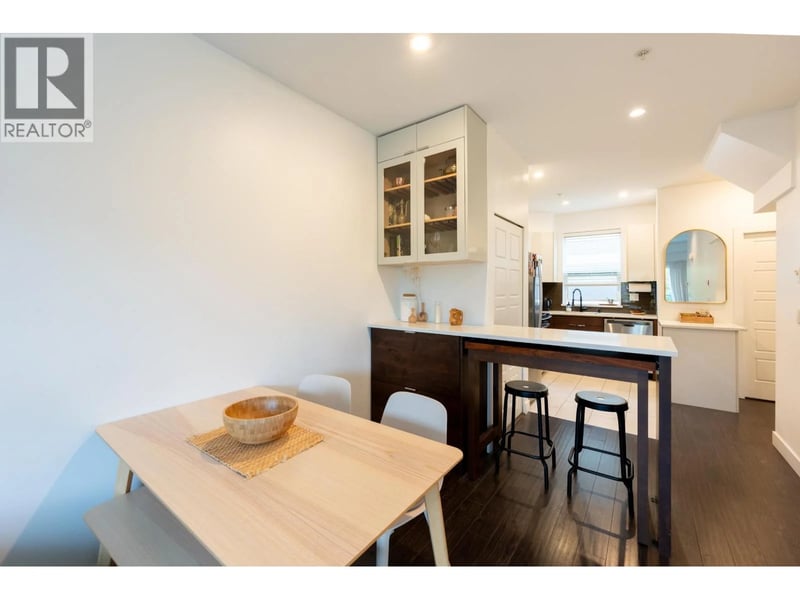 2118 ETON Street, Vancouver, British Columbia, V5L1C7, Vancouver, British Columbia — photo 1 of 5