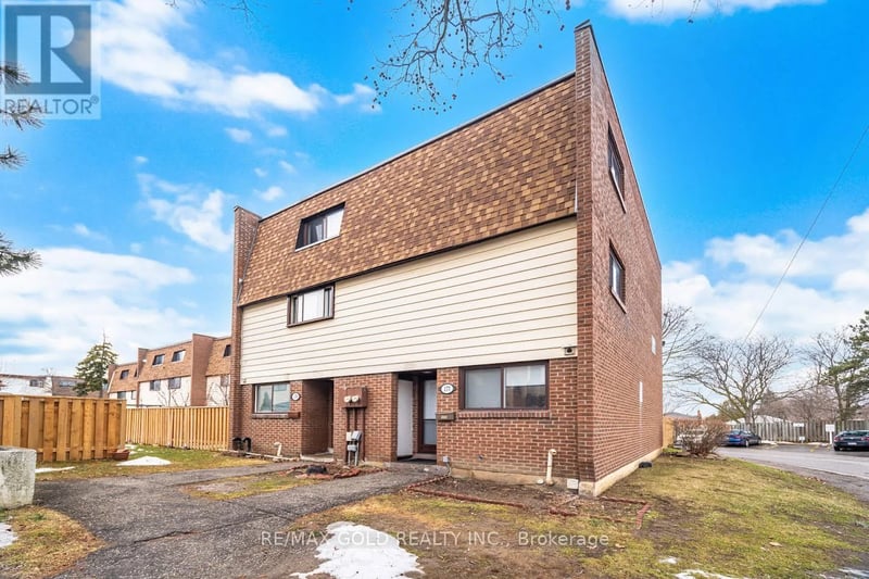 #178 180 Mississauga Valley Boulevard, Mississauga (Mississauga Valleys), Ontario, L5A3M2, Mississauga (Mississauga Valleys), Ontario — photo 1 of 5