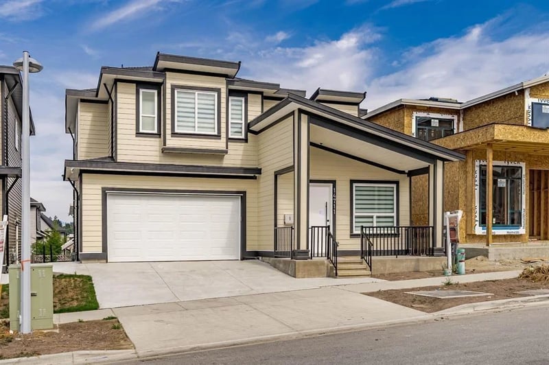 14711 62A Avenue, Surrey, British Columbia, V3S3T1, Surrey, British Columbia — photo 1 of 5