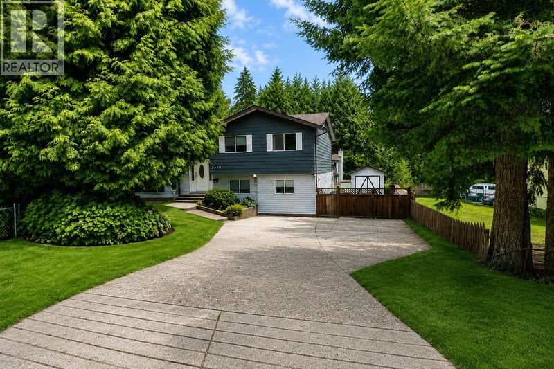 3370 VIEWMOUNT Drive, Port Moody, British Columbia, V3H2M1, Port Moody, British Columbia — photo 1 of 5