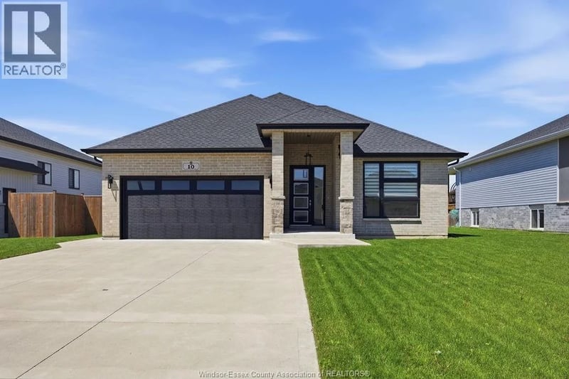 10 LUNDY Street, Amherstburg, Ontario, N9V0G5, Amherstburg, Ontario — photo 1 of 5
