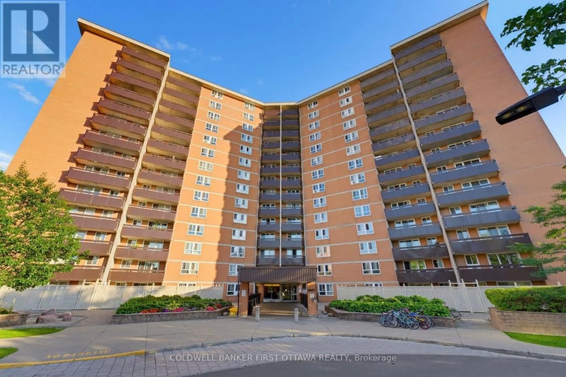 #803 2000 Jasmine Crescent, Ottawa, Ontario, K1J8K4, Ottawa, Ontario — photo 1 of 5
